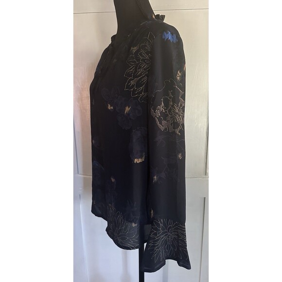 Carolina Belle Blouse Black Floral Print Lightweight Bell Sleeve Tie Neck Sz SP - Picture 3 of 7